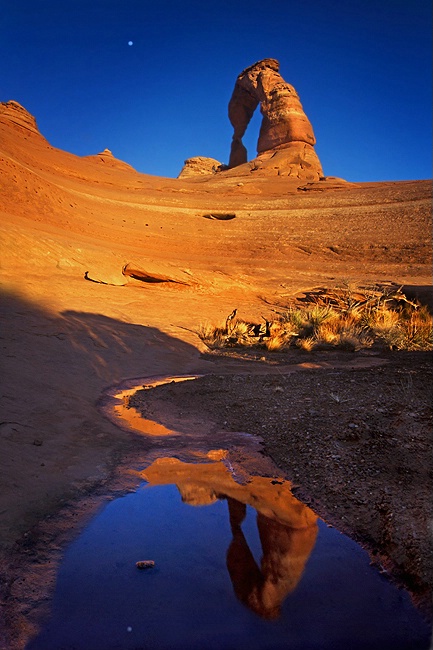 Delicate Reflection, Moon