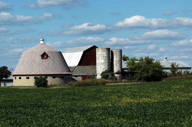 Barn In The Round