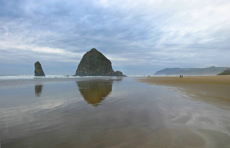 Cannon Beach - ID: 1326671 © Janine Russell