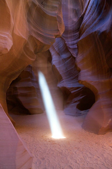Antelope Canyon Light - ID: 1376593 © Jacqueline Stoken