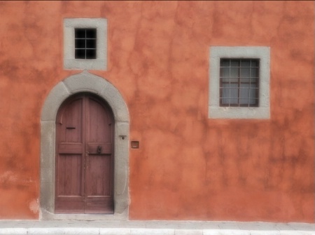 Doorway in Pisa, Italy