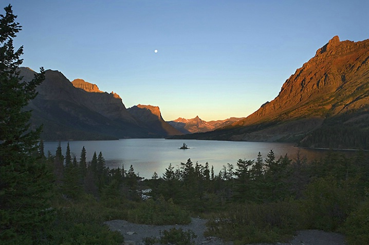 Wild Goose Island - Glacier National Park - ID: 1453970 © John Tubbs