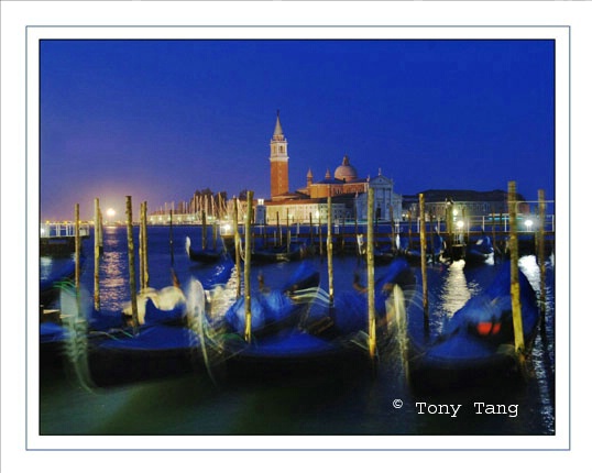Venice -  At Night - ID: 1454200 © Tony Tang
