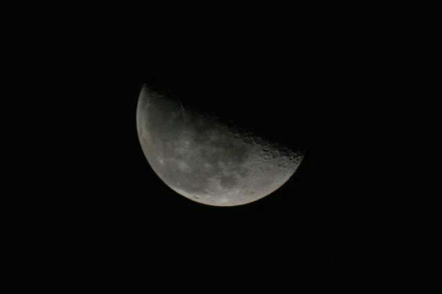 Half moon 02 - ID: 1489364 © Anthony Cerimele