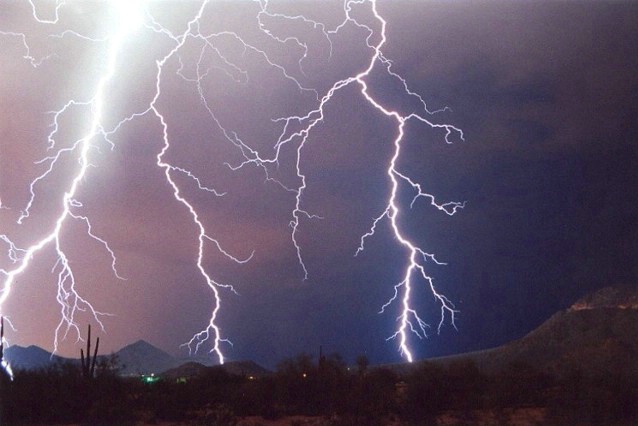 Lightning Desert Night Symphony 05 - ID: 1489393 © Anthony Cerimele