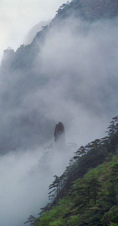 Yellow Mountains Spire in Mist