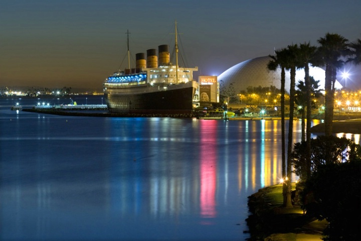 QUEEN MARY AT SUNRISE 2