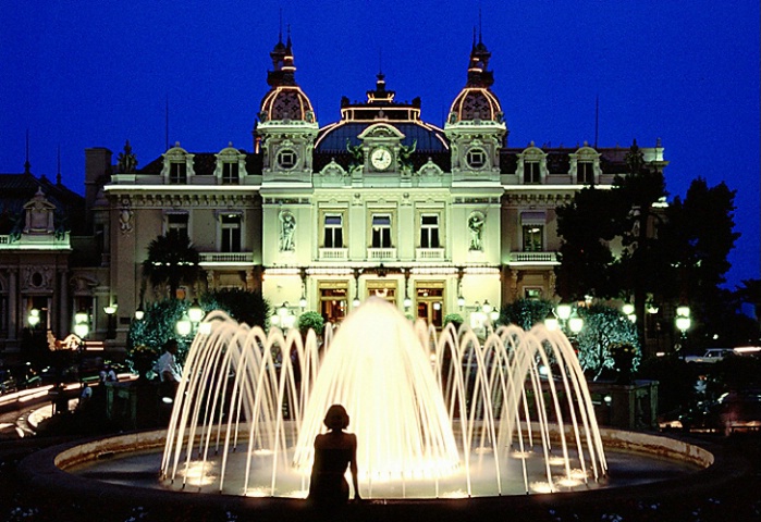 Fountain with Sillouette