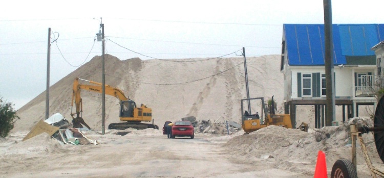 The Mountains of Pensacola Beach - ID: 1583073 © Lynne Hough