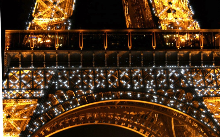 Eiffel Tower, Mid-Section Sparkling Lights