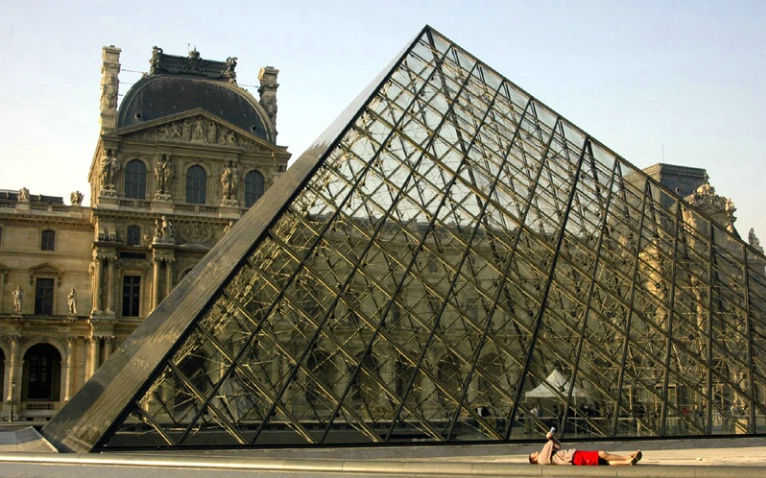Louvre Museum & Glass Pyramid - ID: 1607030 © John T. Sakai