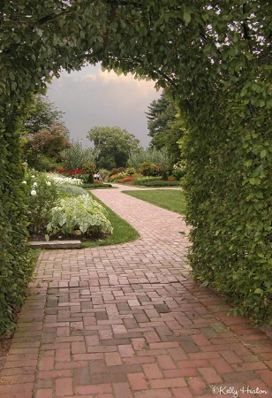 Garden Passage