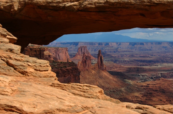 Mesa arch, Canyonlands n.p.