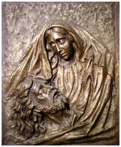 Mary and Jesus Scuplture Original (JPG)
