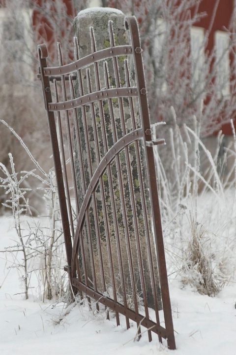 Forgotten gate