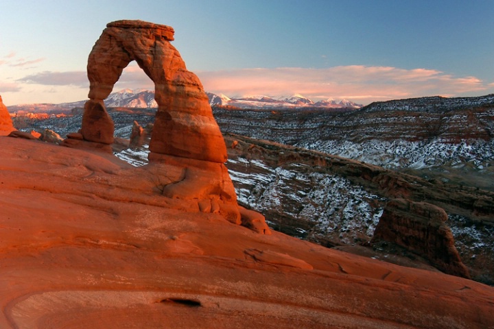 Winter sunset, Delicate Arch
