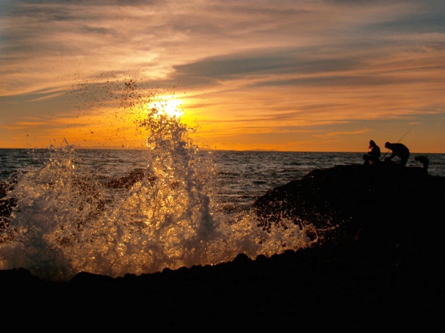 Laguna Sunset Splash - ID: 1806257 © Daryl R. Lucarelli