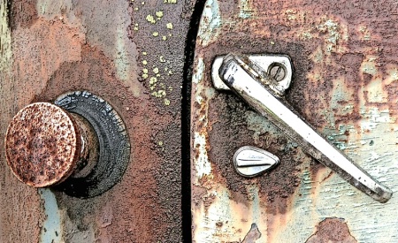 The Relic #1 - gas cap and door handle