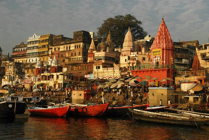 Varanasi, The Ghats. - ID: 1905003 © Viveca Venegas