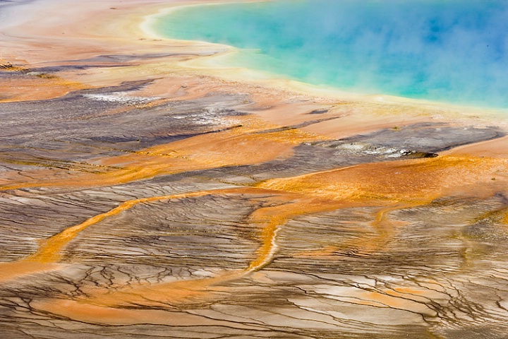 Grand Prismatic Geyser, Yellowstone NP, WY