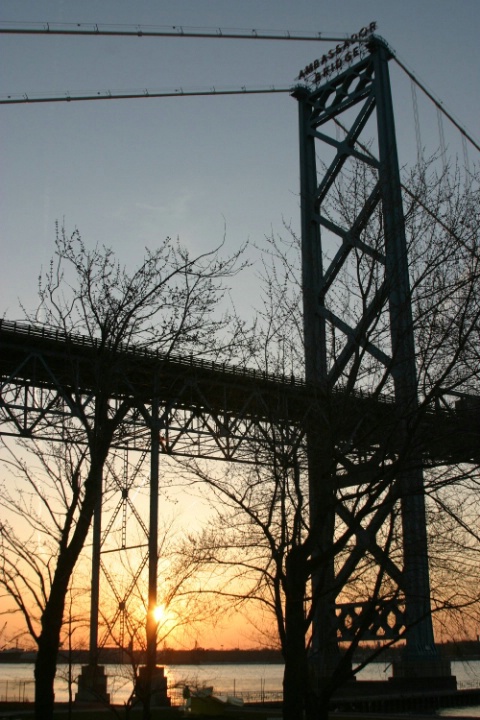 Ambassador International Bridge - No Leading Lines