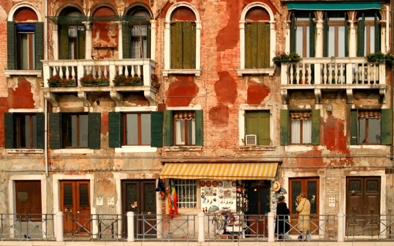 Venetian Windows