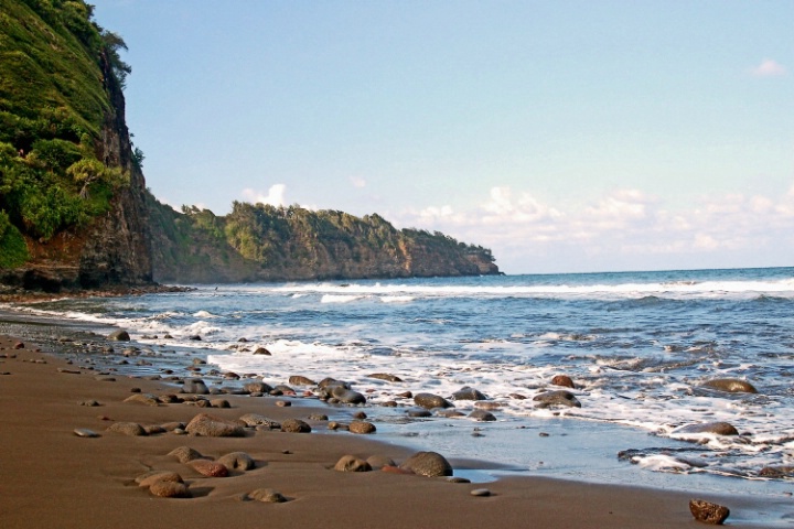 Black Beach Hawaii