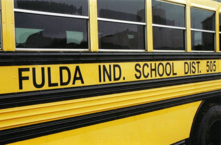 Fulda school bus color - ID: 2145043 © Eric B. Miller