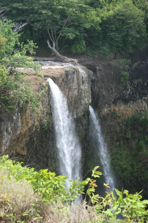 Wailua Falls 03 Kauai - ID: 2453584 © Anthony Cerimele
