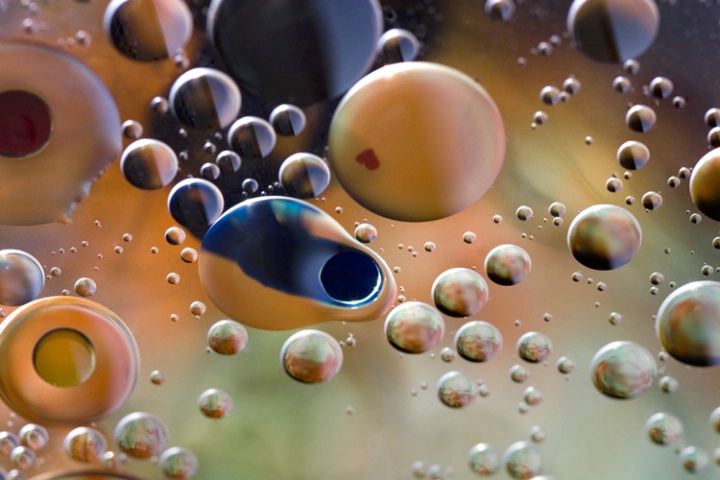 Macro bubbles