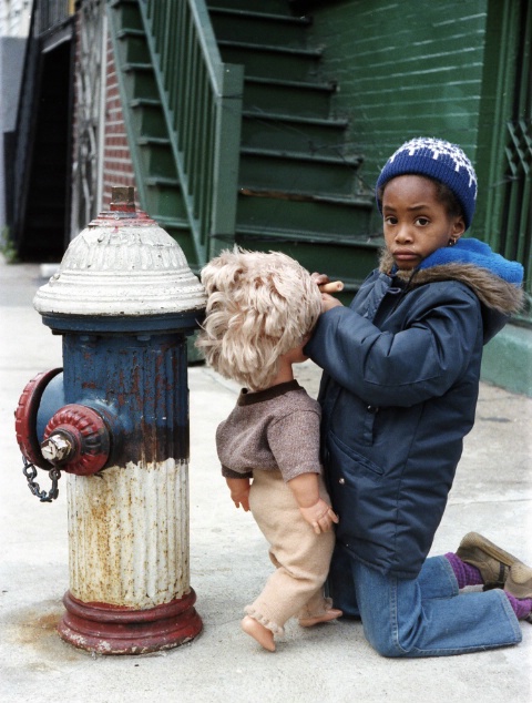 Little girl in Harlem, US