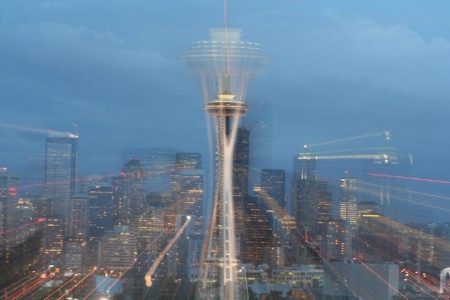 Space Needle and Seattle Skyline - zooming