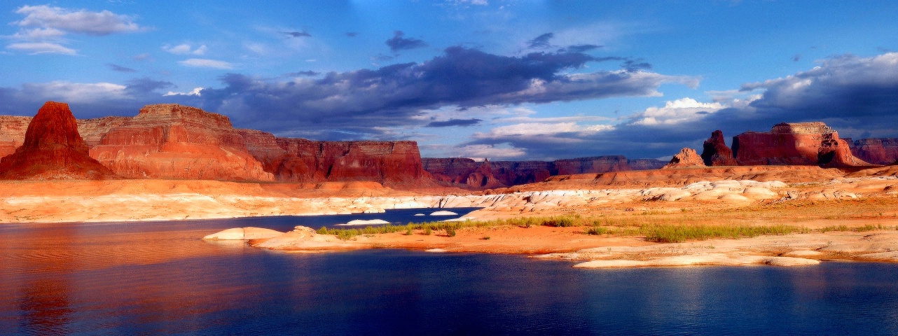  Sun Setting On Lake Powell