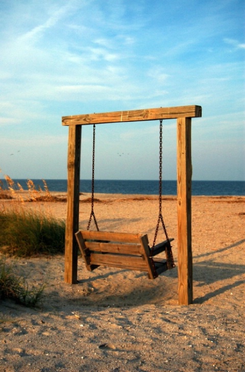 Beach swing