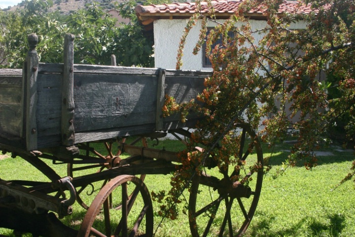 OLD WAGON - ID: 2962777 © John V. Roscich