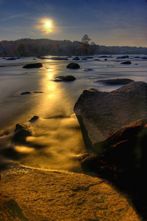 Moon Over the James