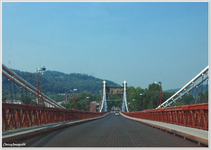 Wheeling Suspension Bridge