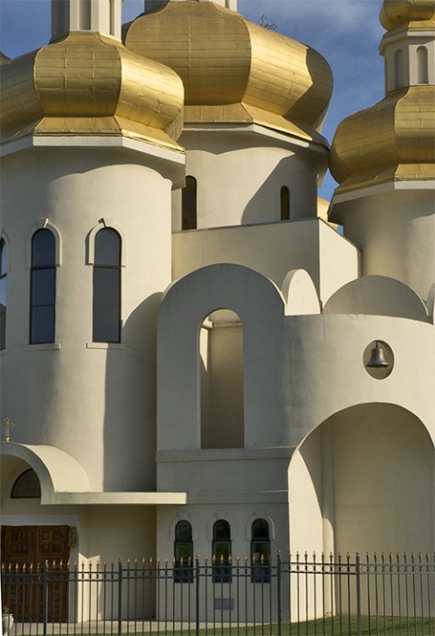 Golden Domes and Curves