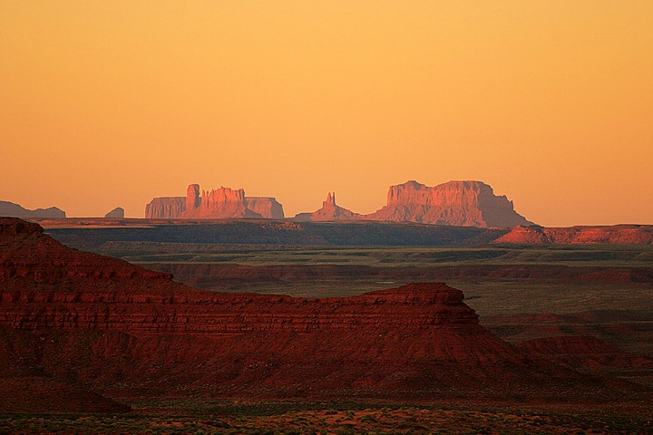 Monument Valley Morning Glow