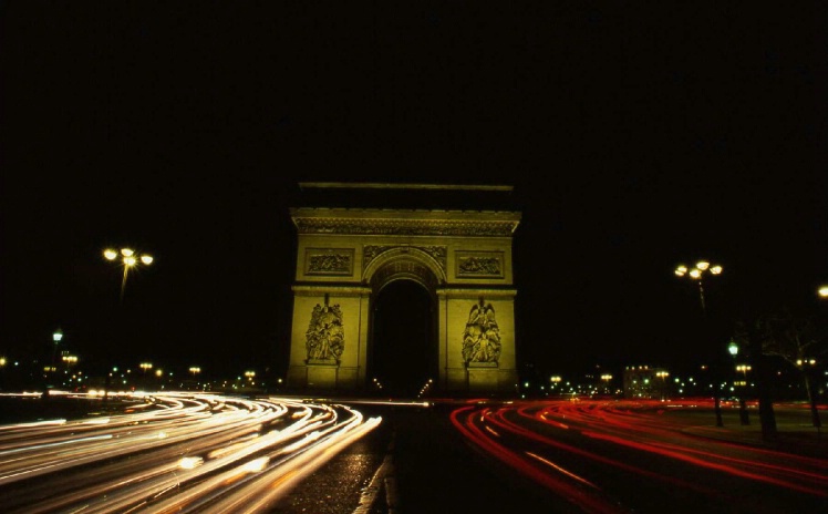 Arc de Triomphe - Paris - ID: 3126871 © Larry Lightner