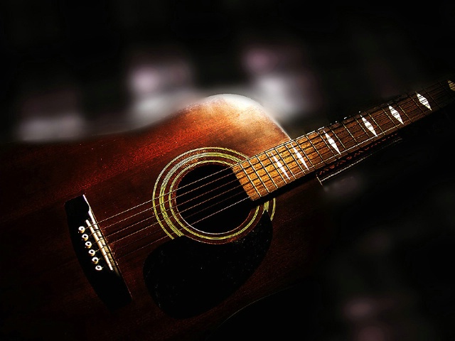 an old guitar