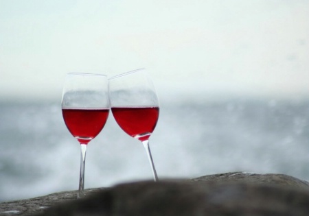 Wave Crashing on Kissing Wine Glasses