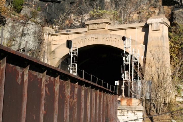 Train Tunnel