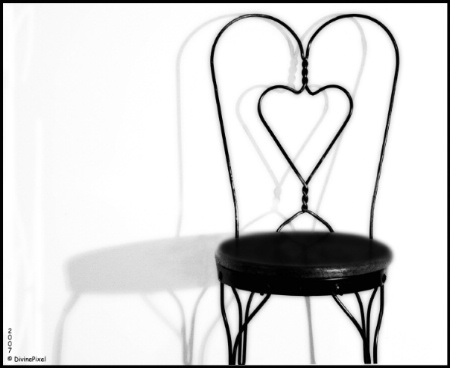 Lonely Heart Chair