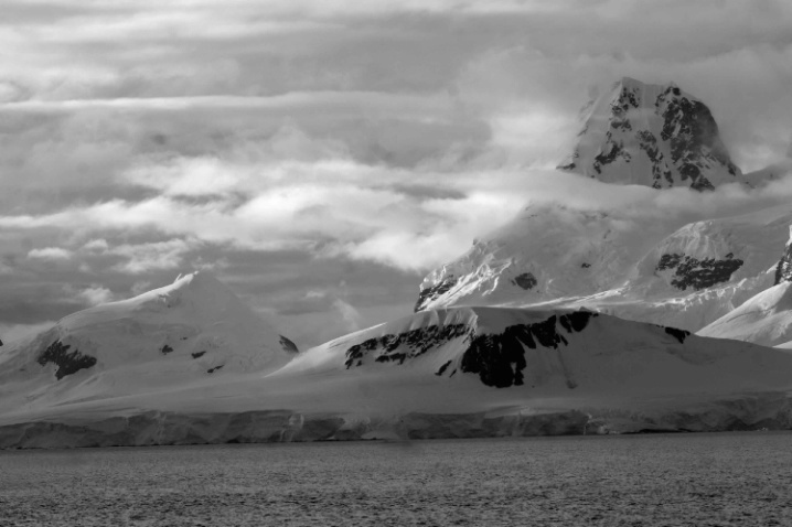 Antarctica-47 - ID: 3295223 © Karen Johnson