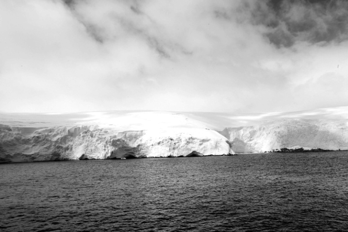 Antarctica-90 - ID: 3295379 © Karen Johnson