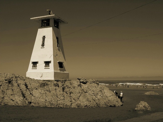 Casablanca Lighthouse - ID: 3325127 © Nichole Gonzalez