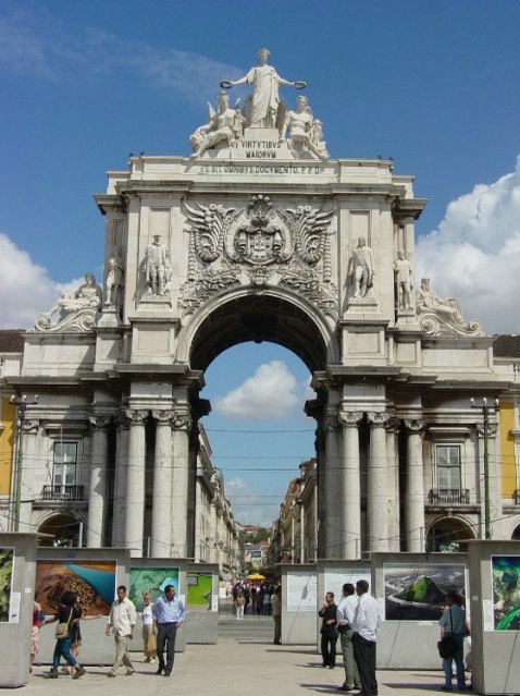 Praça do Comércio; Lisbon, Portugal - ID: 3326548 © Nichole Gonzalez