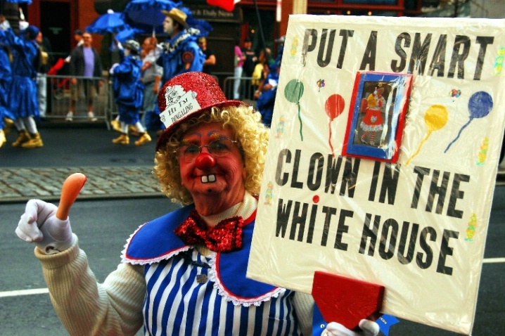 Clown Politician - ID: 3365220 © Stanley Singer