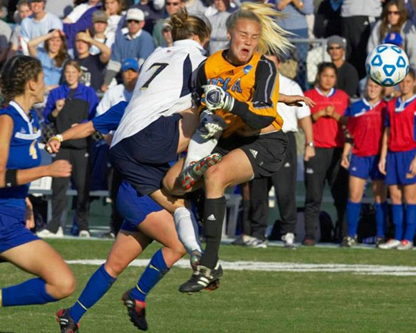 Dramatic NCAA championship game action